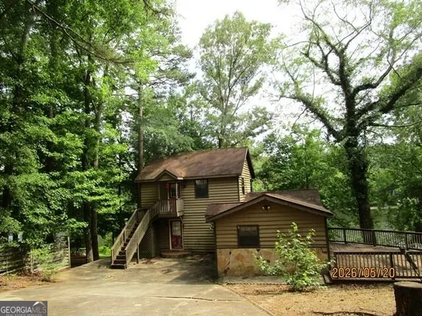 729 N Lake Dr, Sandersville, GA 31082