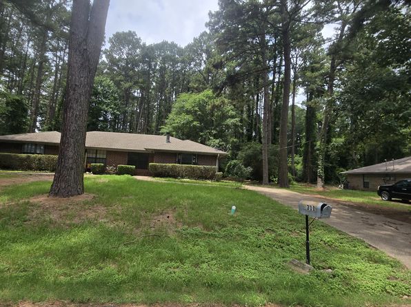 311 Peachtree Ln