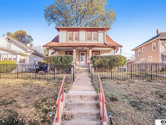2nd image of 908 Avenue D