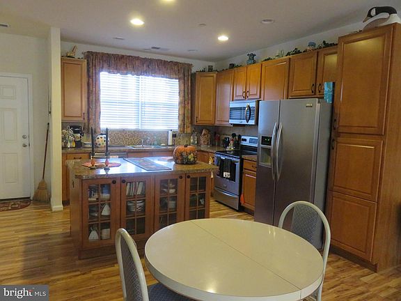 3rd image of 1212 Trice Meadows Cir