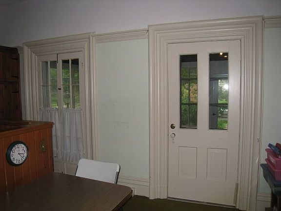 2nd image of 425A Mulberry St