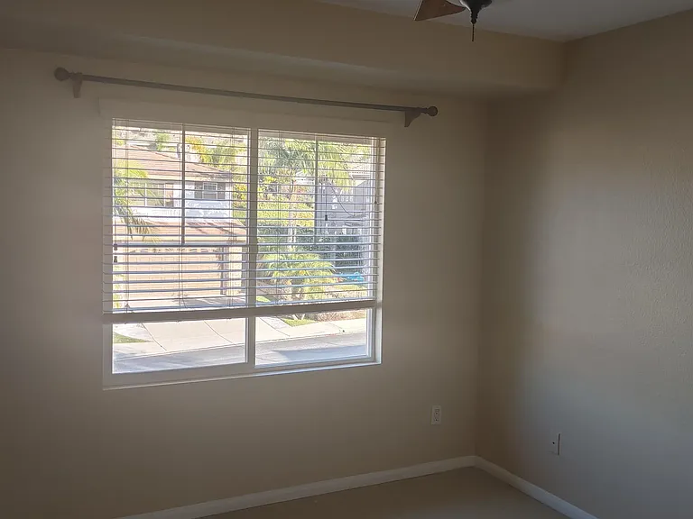 382 Edgewater Dr — Photo 34