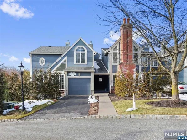 265 Cambridge Dr, Ramsey, NJ 07446