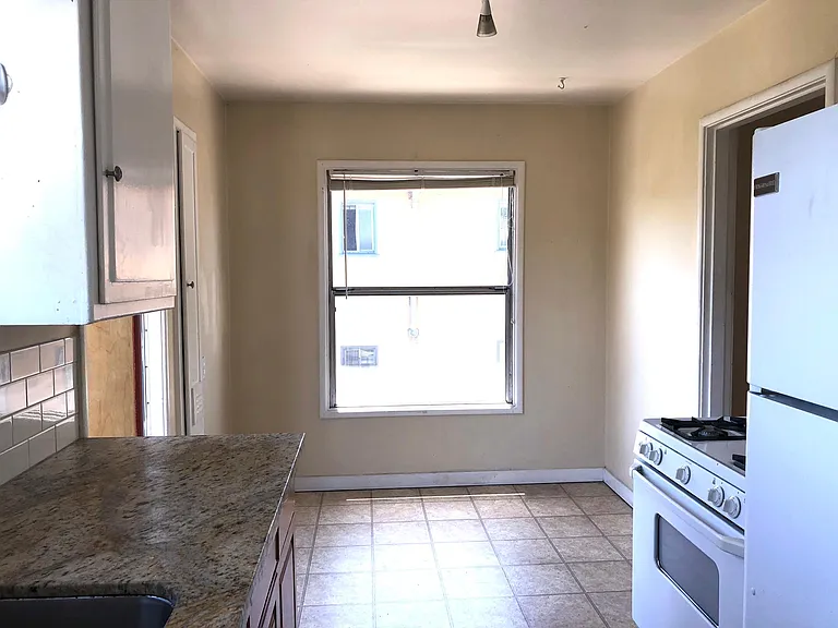 1725 San Pablo Ave — Photo 7