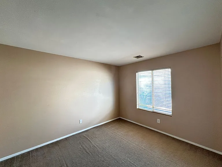 4711 Thackerville Ave — Photo 18