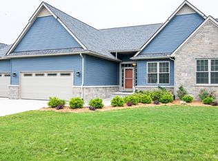 1437 Whispering Maples Dr N, Ann Arbor, MI 48108
