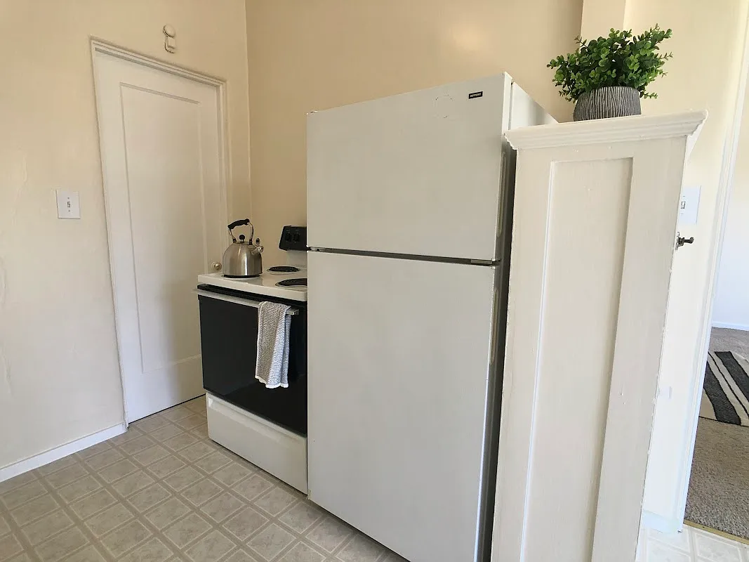 916 Union Street — Photo 3