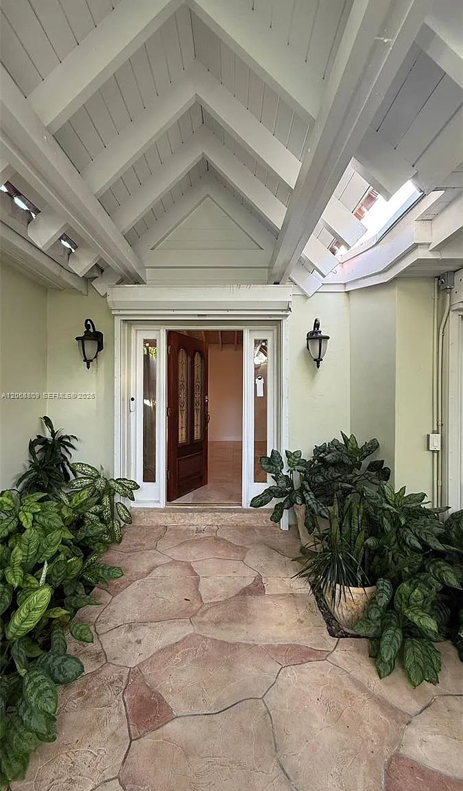 Biscayne Key Estates — Photo 3