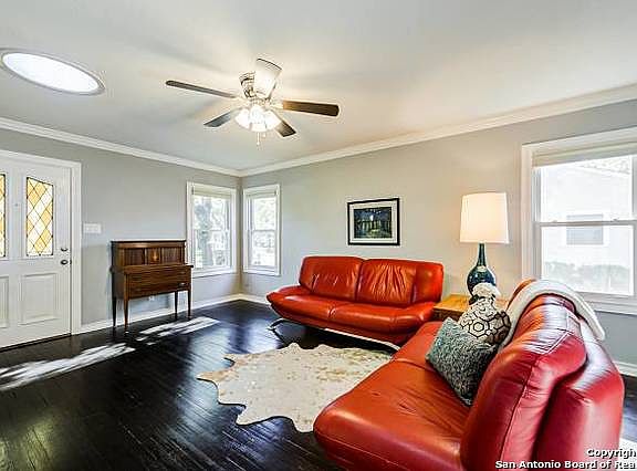 5th image of 226 Irvington Dr