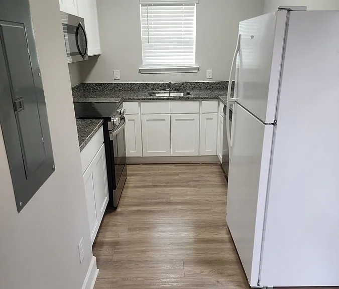 1414 Joy Way Ln #- — Photo 4
