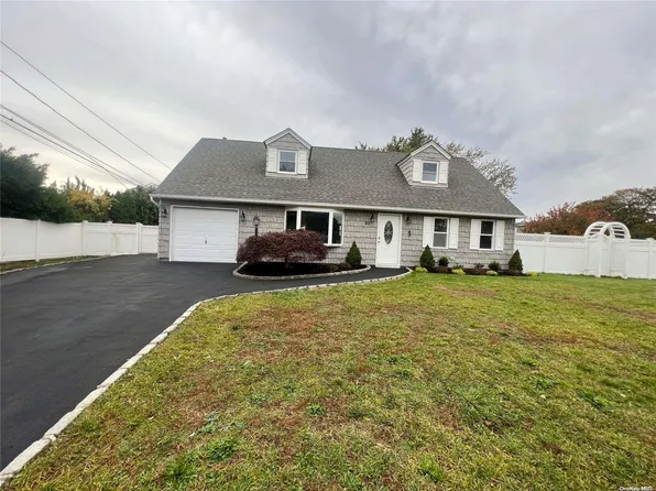 80 Miller Avenue, Port Jefferson Station, NY 11776