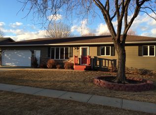 804 Burgess Rd, Yankton, SD 57078