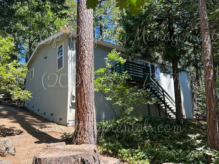 23495 Kreitzer Way — Photo 1