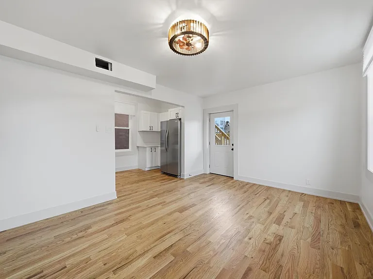 1514 W Fry St #2 — Photo 5