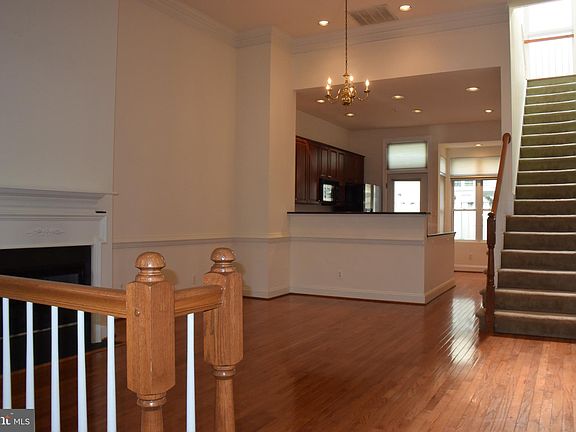 3rd image of 609 N Saint Asaph St