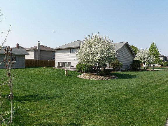 2nd image of 510 Doxbury Ln