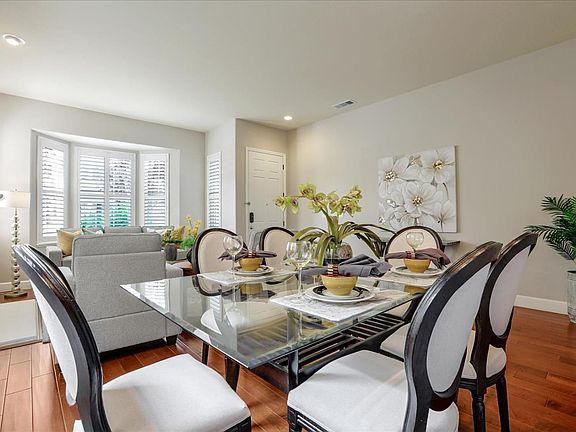 5th image of 2076 Heather Glen Dr