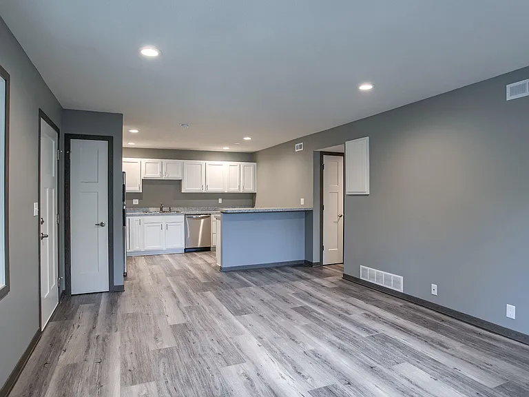 1020 N 35th St #5 — Photo 9