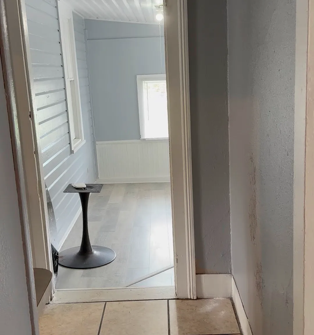 2 bed, 1000 sqft, $1,300 — Photo 1