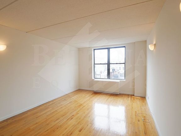 3rd image of 94 E 4th St APT 711