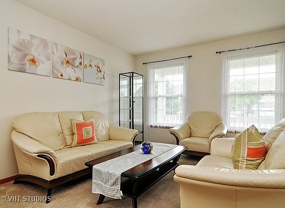 2nd image of 1042 Neuhaven Dr