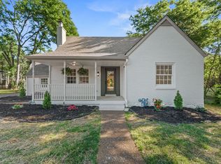 1107 Riverwood Dr, Nashville, TN 37216