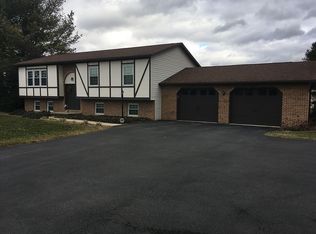 7088 Olde Scotland Rd, Shippensburg, PA 17257