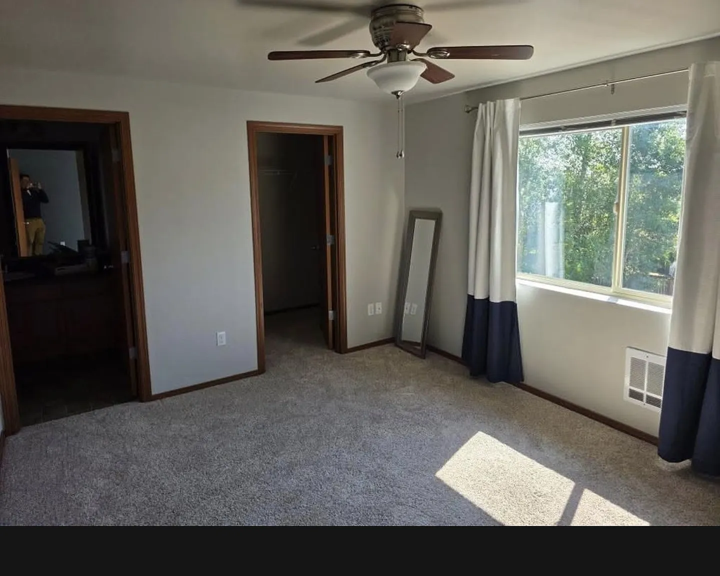 3 bed, 1400 sqft, $3,000 — Photo 3