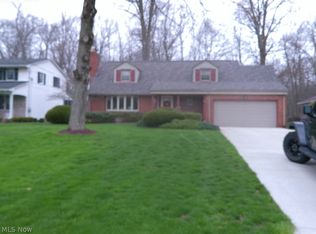 48 Lake Shore Dr, Youngstown, OH
