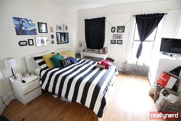 Rented by Realty Nerd | media 4