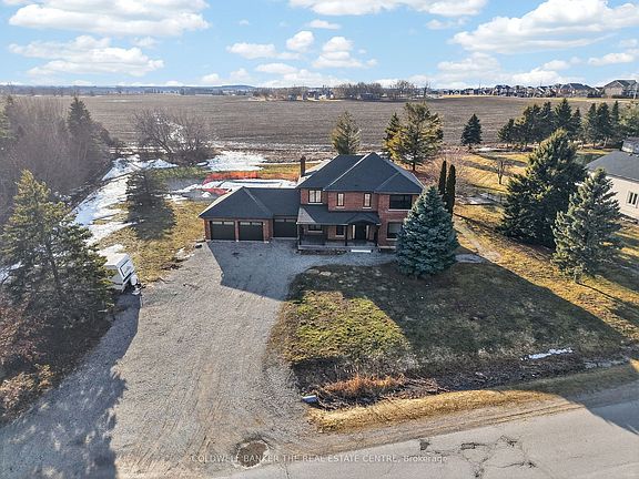 2nd image of 8 Brownlee Dr