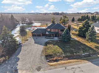 8 Brownlee Dr, Bradford West Gwillimbury, ON L3Z 2K4