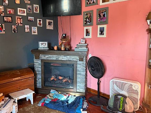 3rd image of 1704 Wabash Ave