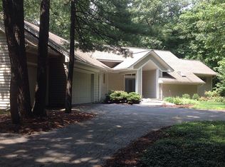 7783 Timber Canyon Ct SE, Ada, MI 49301