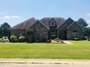 106 Clubhouse Ct, Morrilton, AR 72110