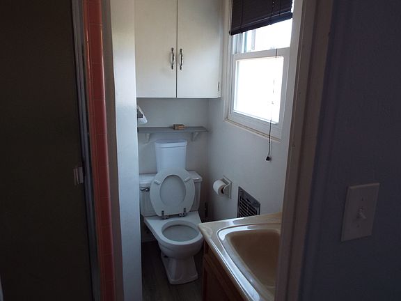 5th image of 4476 Newport Ave