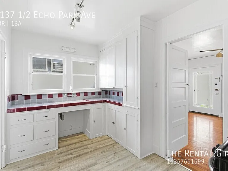 1137 1/2 Echo Park Ave — Photo 5