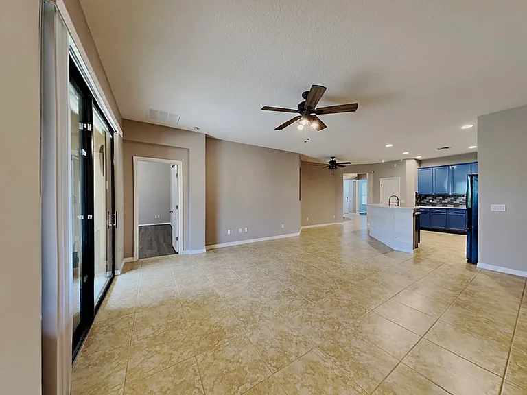 2131 Lacosta Pl — Photo 5