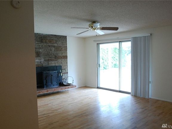 4th image of 12729 42nd Ave NE