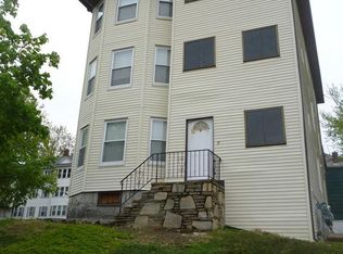 39 Dartmouth St, Worcester, MA 01604