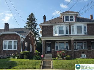 116 E High St, Hellertown, PA 18055