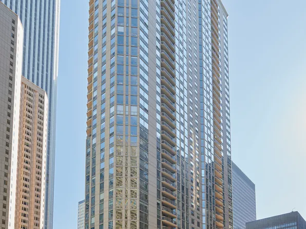 222 N Columbus Dr APT 4901, Chicago, IL 60601