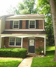1st image of 824 Azalea Dr #17