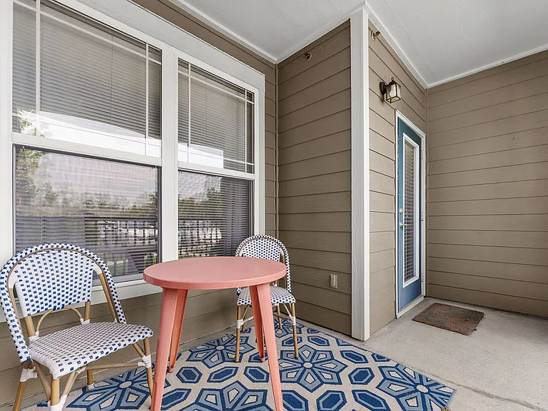 Riverstone Apartments — Photo 16