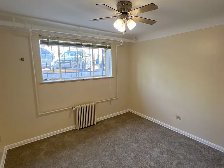 Goldsborough Apartments — Photo 15