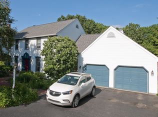 11 Colonial Dr, Selinsgrove, PA 17870