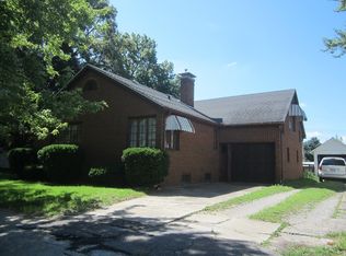 113 W Hickory St, Watseka, IL 60970