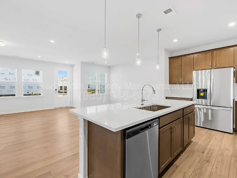 8924 Connover Hall Ave — Photo 10