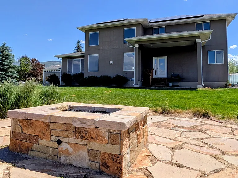 1162 Village Dr — Photo 26