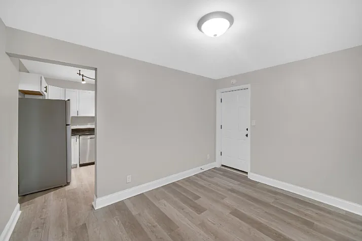 215-215 East St #3 — Photo 3